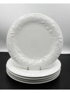 Fruit by Gibson 10-1/8 Inch Dinner Plates Set of 5 Pattern GIDFRU SEE FLAW
